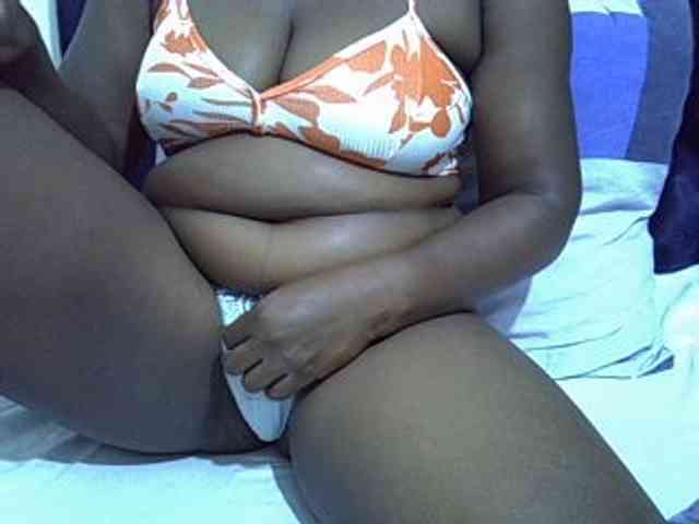 Sexymummy1 webcam