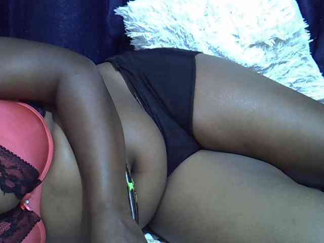 Sexymummy1 webcam