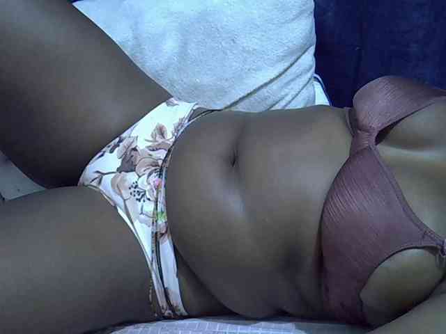 Sexymummy1 webcam
