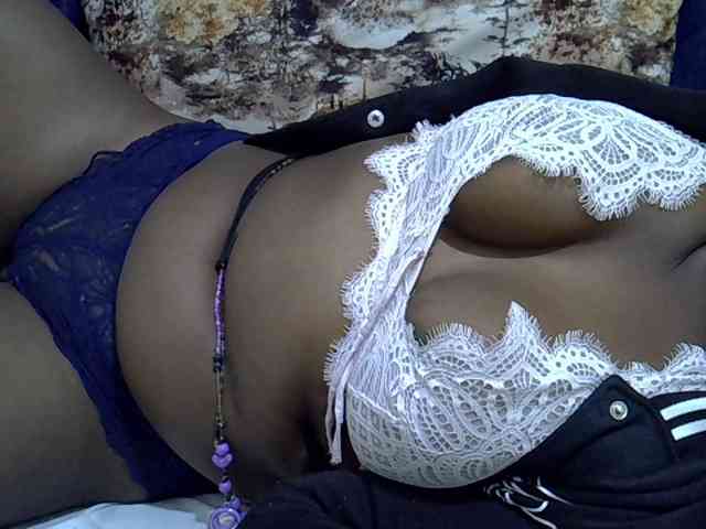 Sexymummy1 webcam