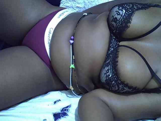 Model: Sexymummy1