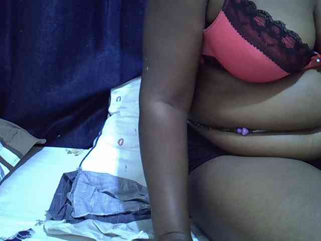 Sexymummy1 webcam