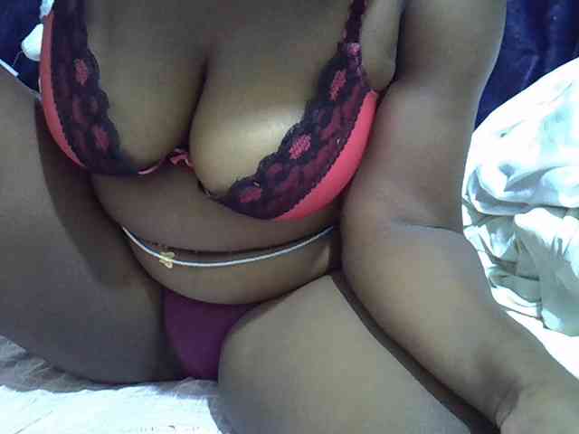 Sexymummy1 webcam