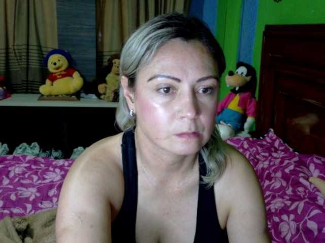 Charlizetheron1's BongaCams show and profile