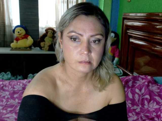 Charlizetheron1's BongaCams show and profile