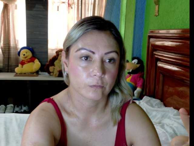 Charlizetheron1 webcam