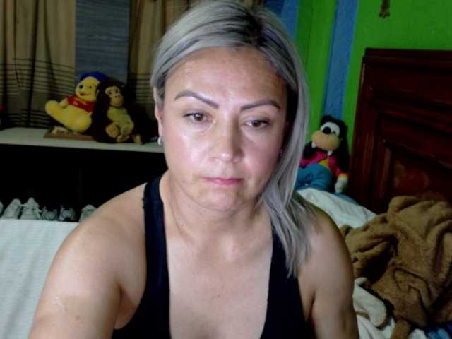 Charlizetheron1 live cam on BongaCams