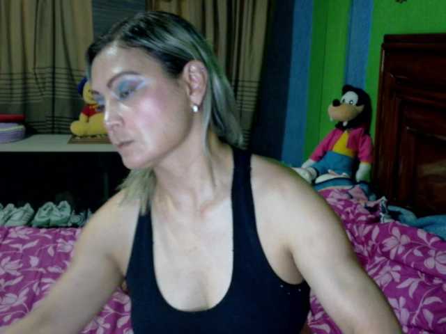 Charlizetheron1's BongaCams show and profile