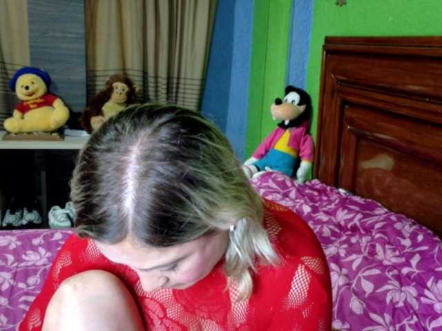 Charlizetheron1's BongaCams show and profile