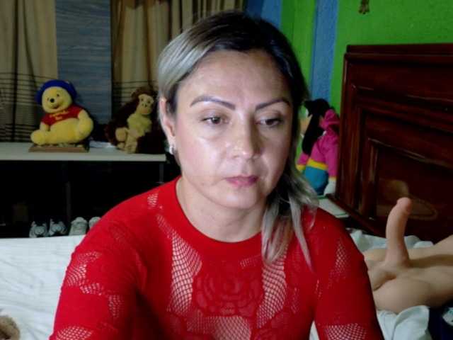 Charlizetheron1 live cam on BongaCams