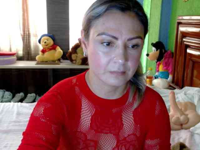 Charlizetheron1 webcam