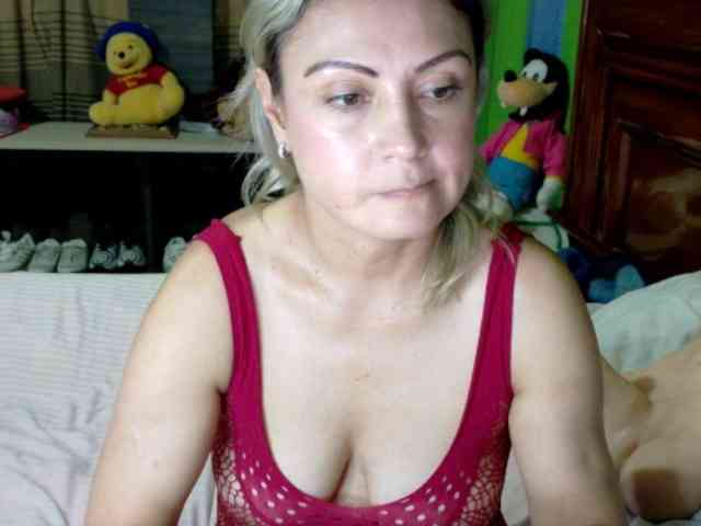 Charlizetheron1 webcam