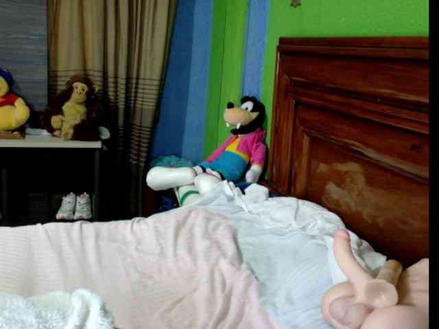 Charlizetheron1 webcam