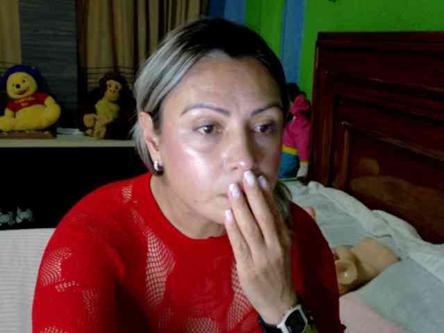 Charlizetheron1 webcam