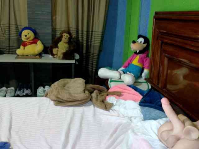 Charlizetheron1 webcam