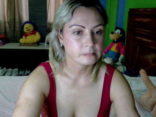 Charlizetheron1 webcam