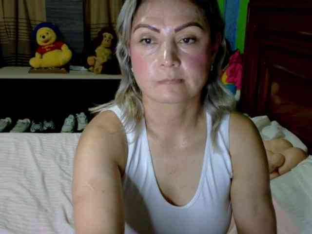Charlizetheron1 webcam