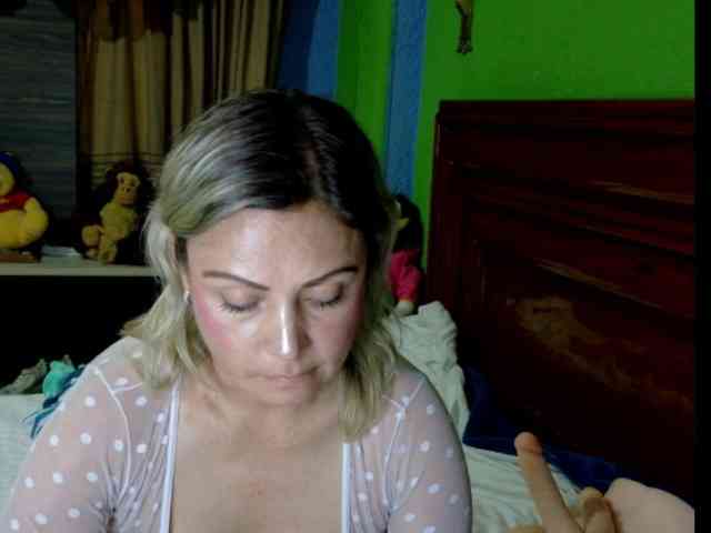 Charlizetheron1 webcam