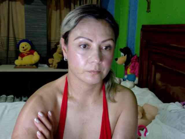 Charlizetheron1 webcam