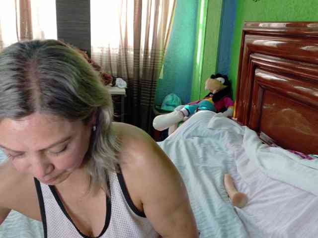 Charlizetheron1 webcam