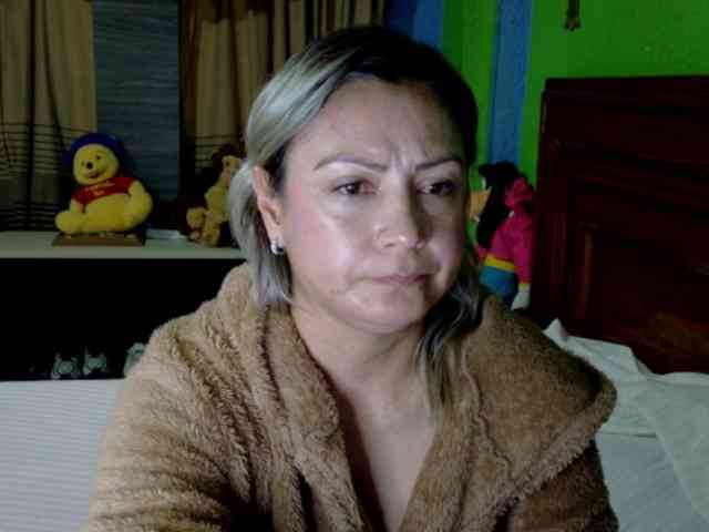 Charlizetheron1 Live Webcam on BongaCams