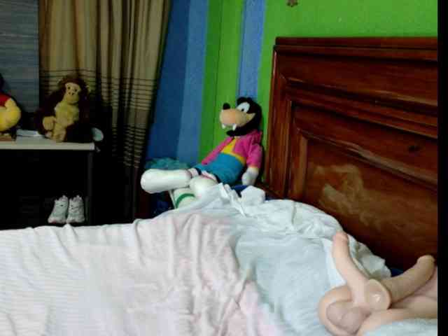 Charlizetheron1 webcam