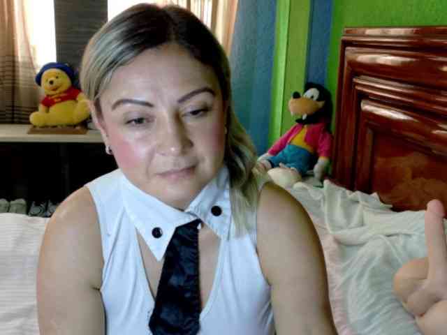 Charlizetheron1 webcam