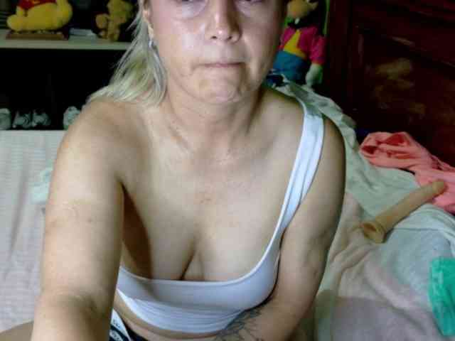 Charlizetheron1 webcam