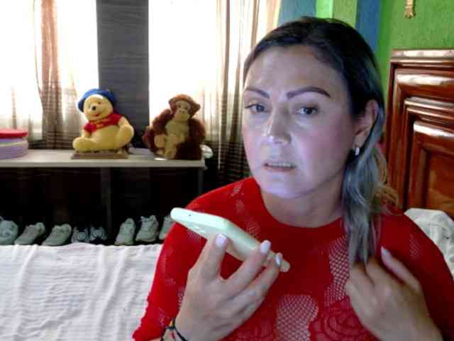 Charlizetheron1 webcam