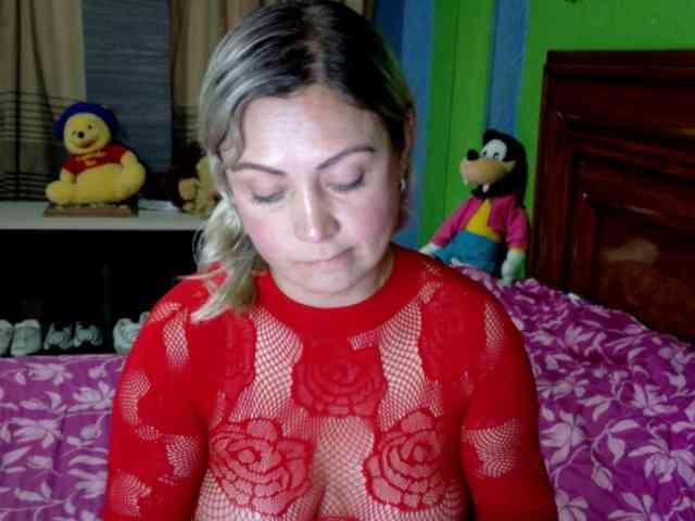 Charlizetheron1 webcam