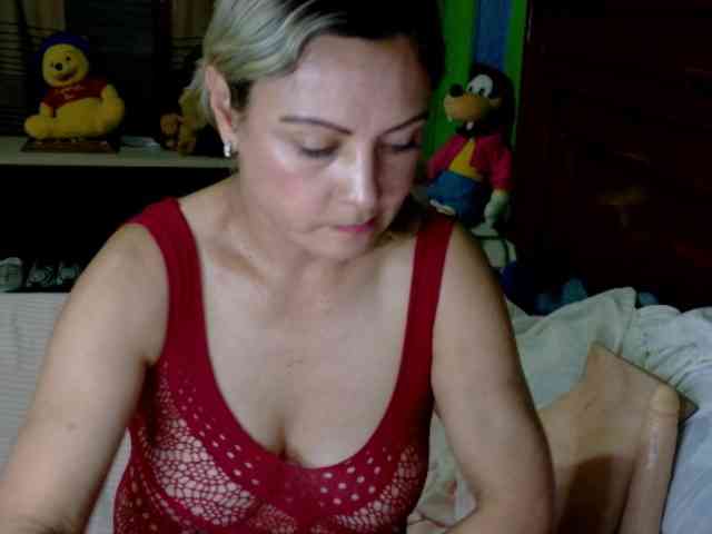 Charlizetheron1 webcam