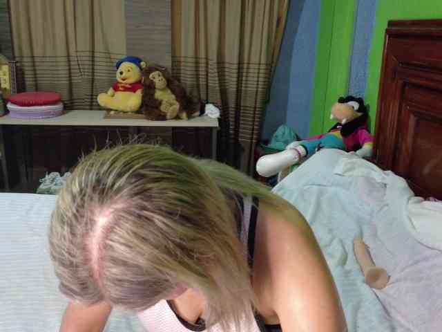 Charlizetheron1 webcam