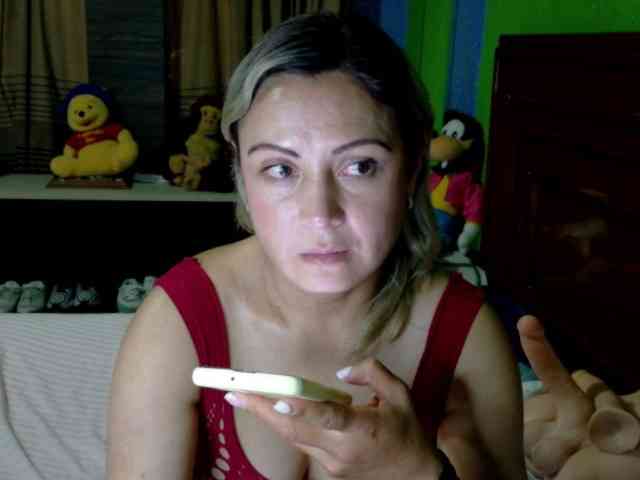 Charlizetheron1 webcam