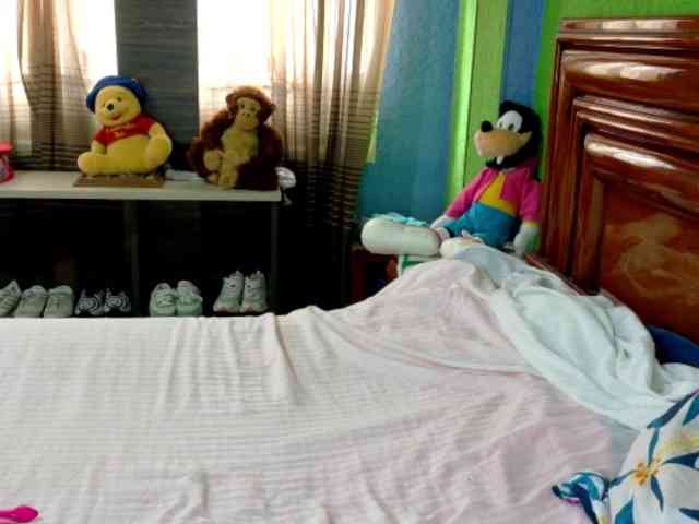 Charlizetheron1 webcam