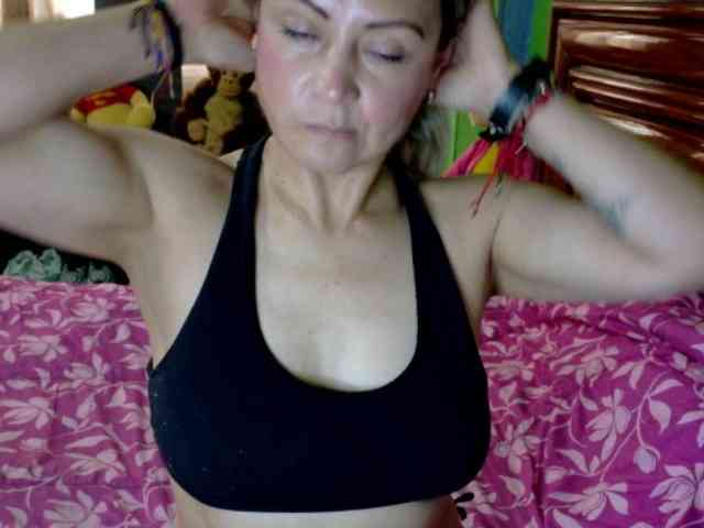 Charlizetheron1 webcam