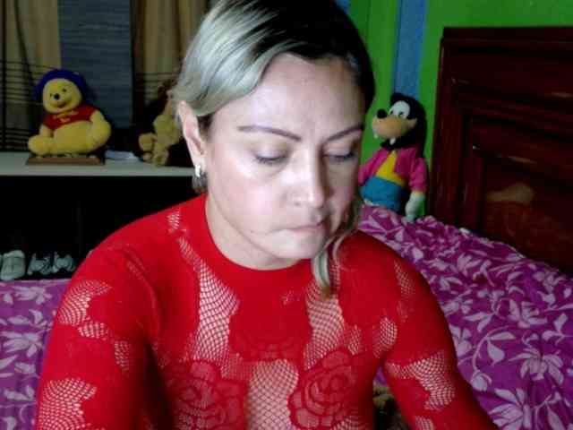 Charlizetheron1 webcam