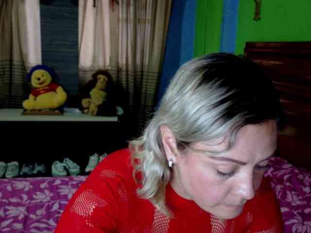 Charlizetheron1 webcam