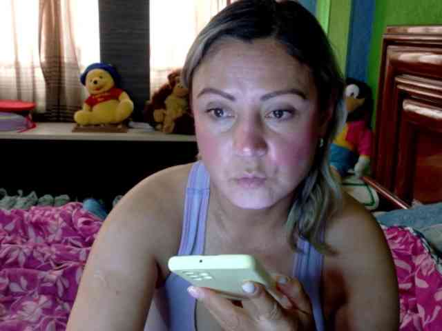 Charlizetheron1 webcam