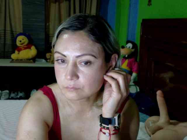 Charlizetheron1 webcam