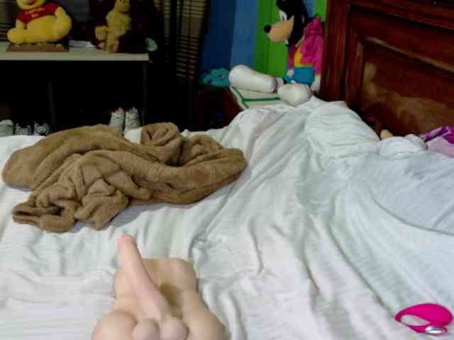 Charlizetheron1 webcam