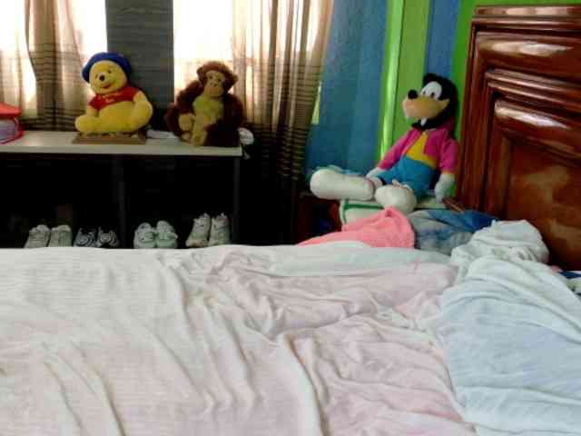 Charlizetheron1 webcam