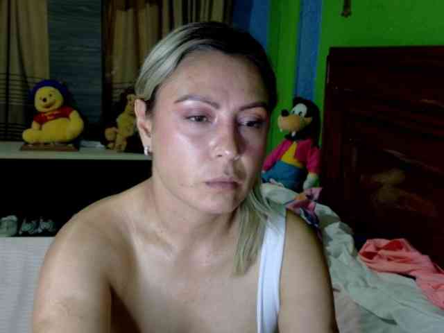 Charlizetheron1 webcam