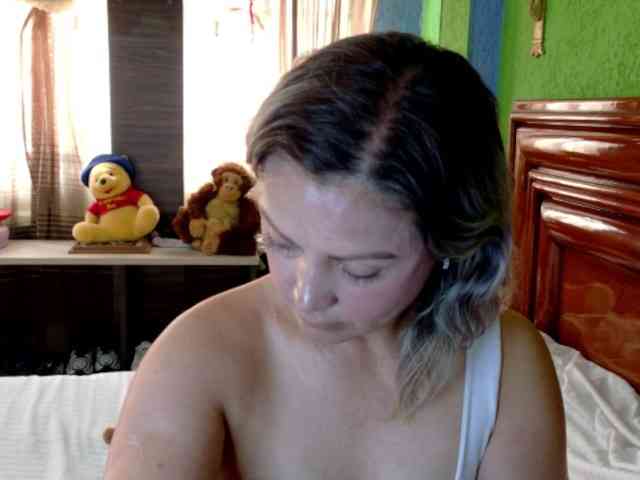 Charlizetheron1 webcam
