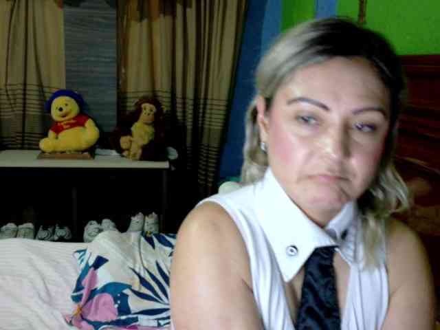 Charlizetheron1 webcam