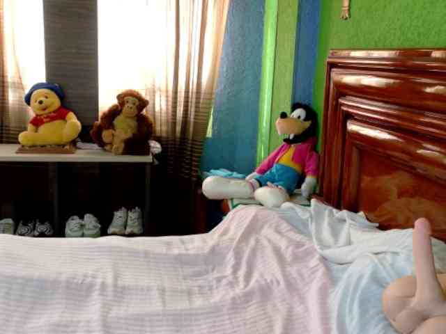 Charlizetheron1 webcam