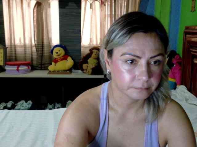 Charlizetheron1 webcam