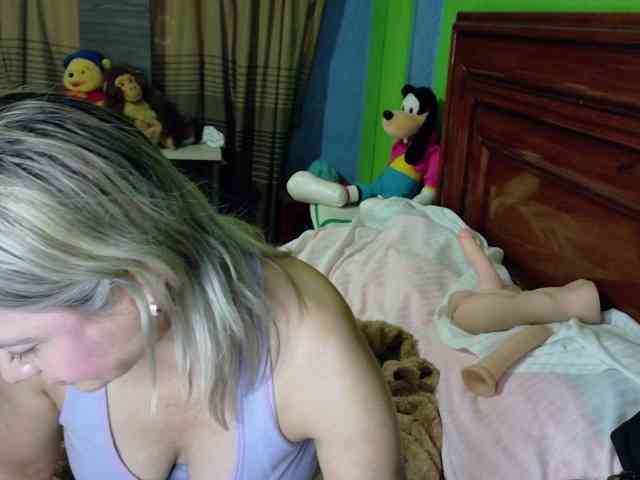 Charlizetheron1 webcam