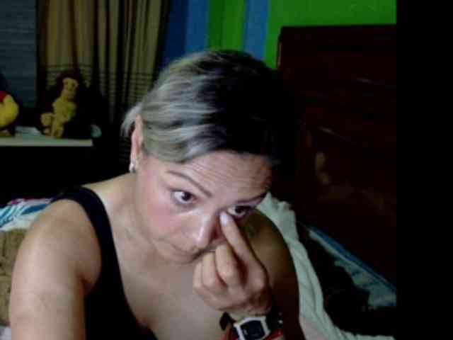 Charlizetheron1 webcam