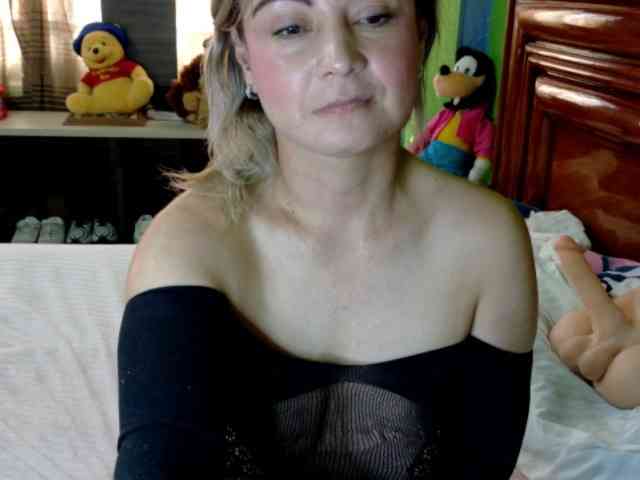 Charlizetheron1 webcam