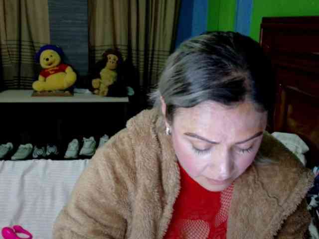 Charlizetheron1 webcam
